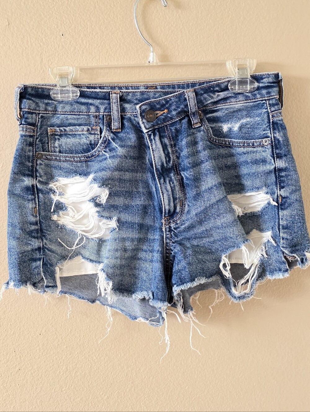 American Eagle Strigid Distressed Mom Shorts - Size 6